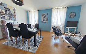 Logement Place D'Erlon Hypercentre Avec Balcon
