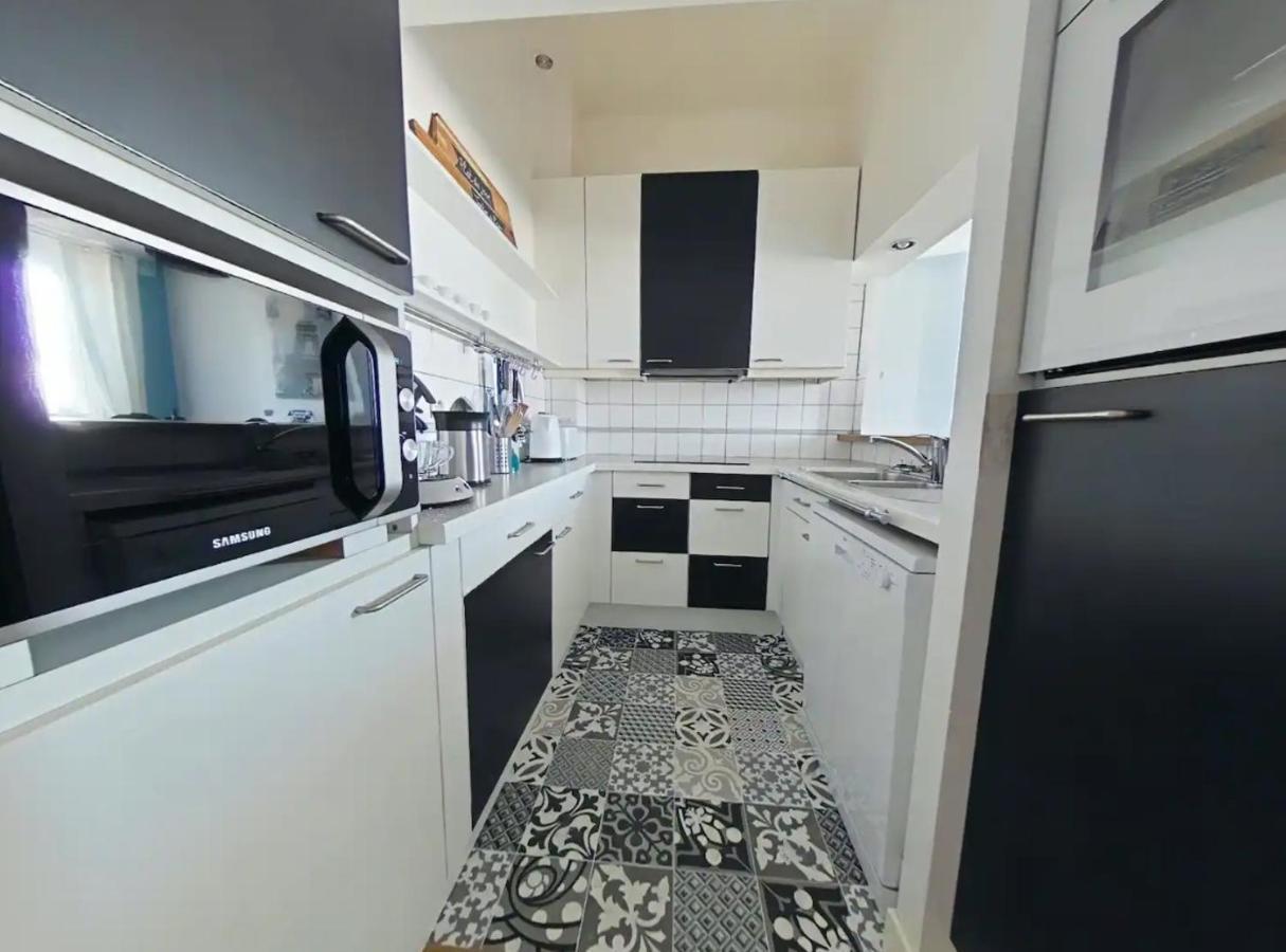 Ferienwohnung Logement Place D'Erlon Hypercentre Avec Balcon Reims Exterior foto